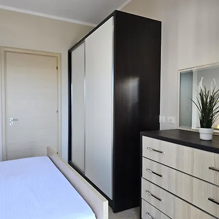 Anada Apartment